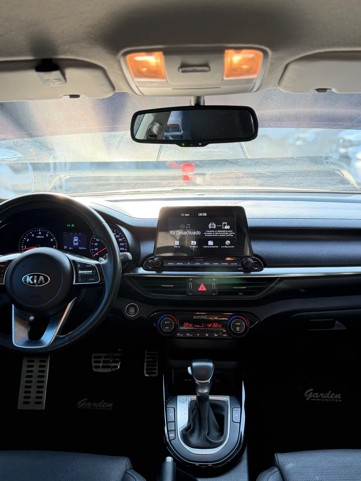 Tablero del Kia Cerato con climatizador bizona