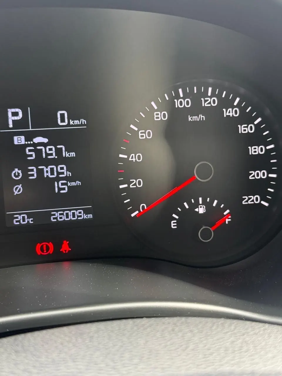 Tablero del Kia Rio con el kilometraje real