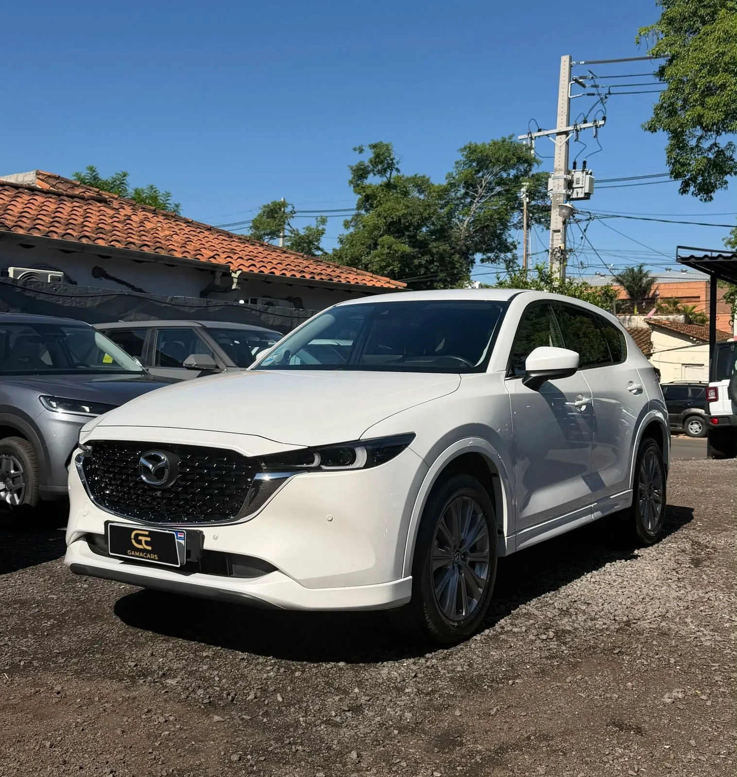 Mazda CX-5 Limited blanco, vista frontal tres cuartos